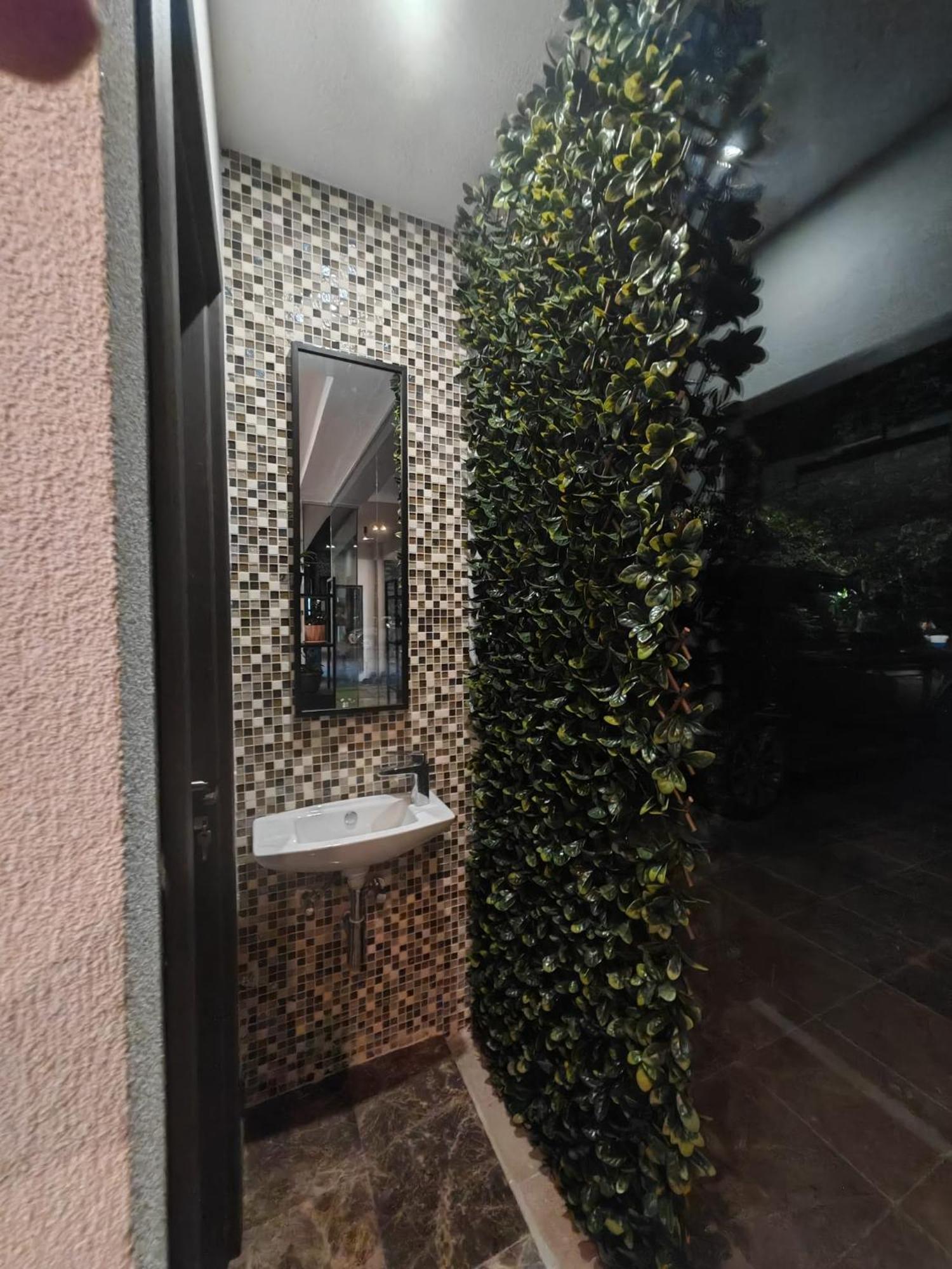 White Boutique Hotel- Эфорие Норд Экстерьер фото