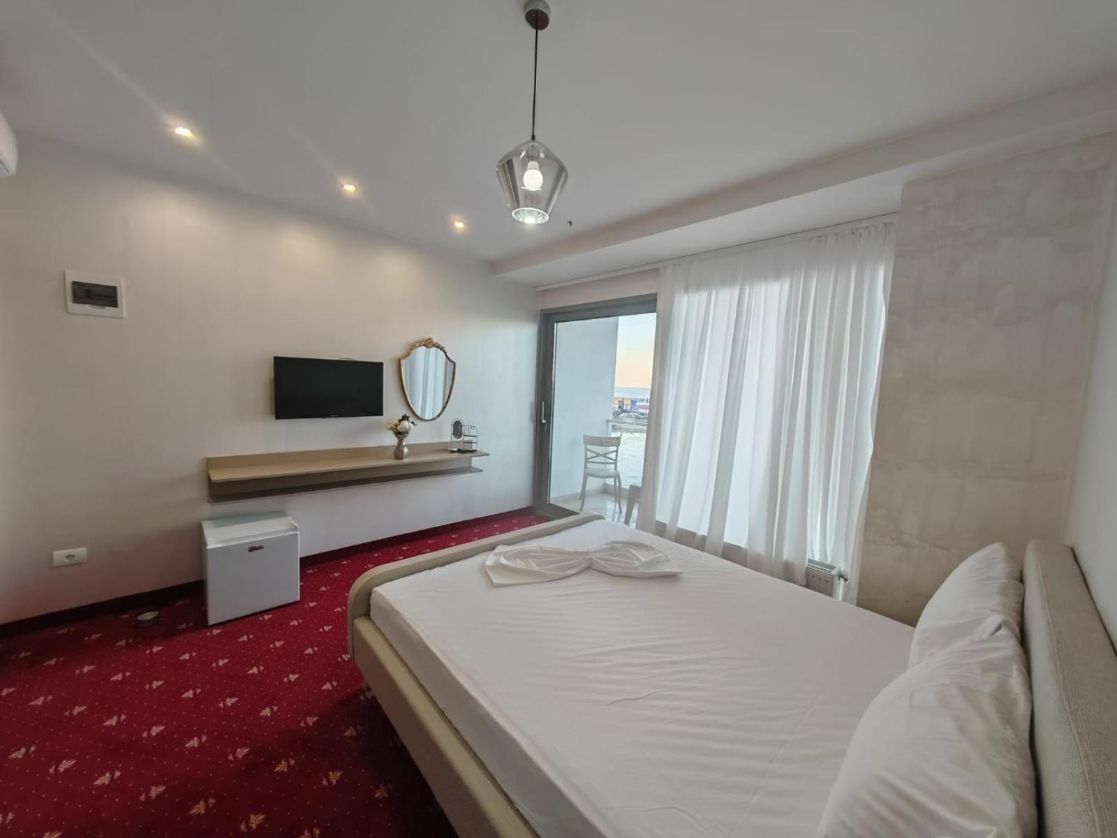 White Boutique Hotel- Эфорие Норд Экстерьер фото