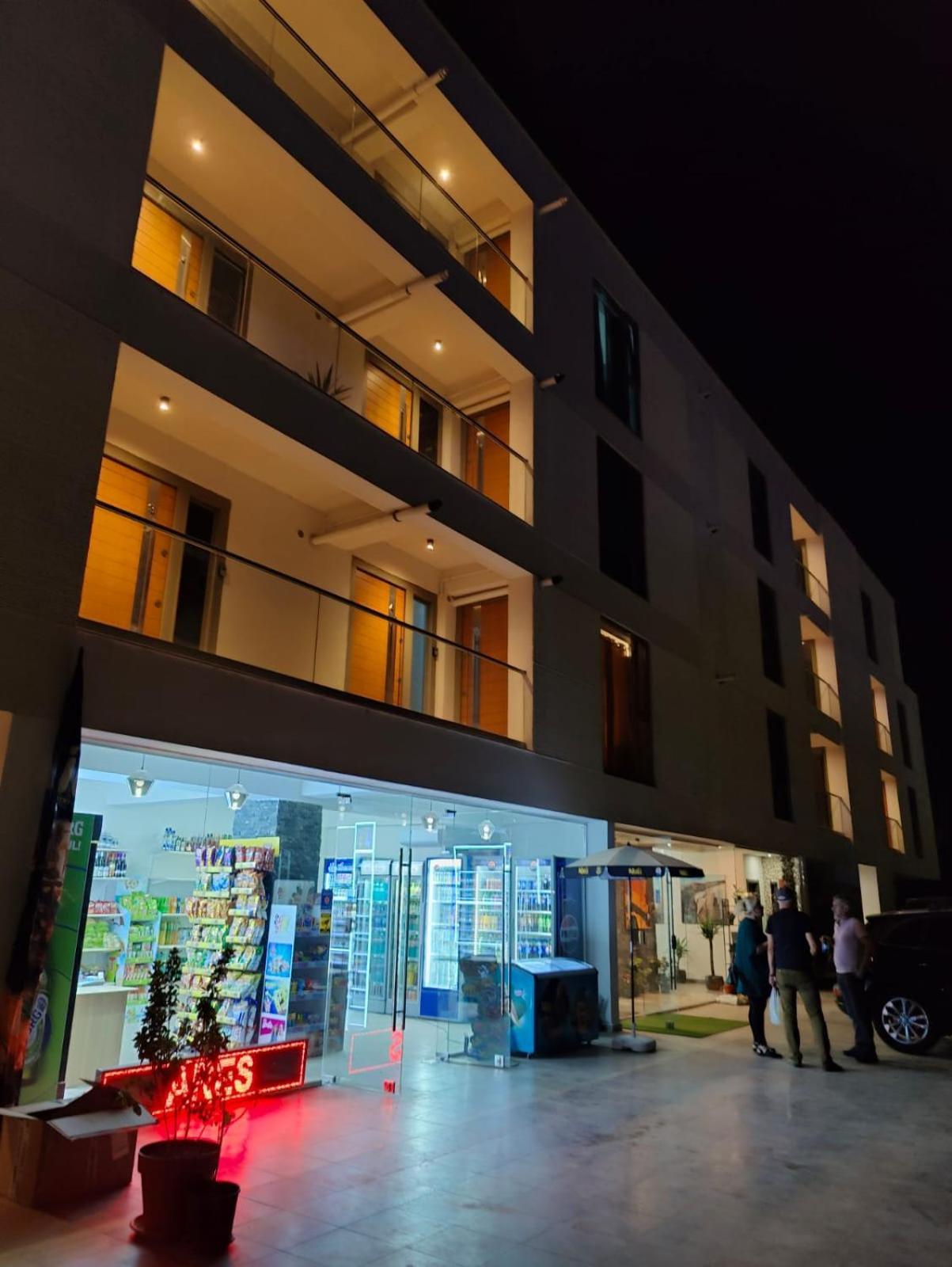 White Boutique Hotel- Эфорие Норд Экстерьер фото