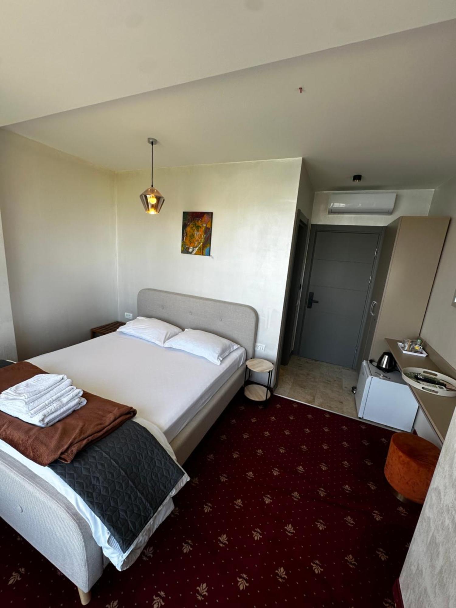 White Boutique Hotel- Эфорие Норд Экстерьер фото